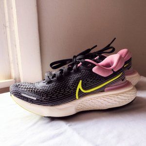 Nike ZoomX Invincible Run Flyknit Women's Sz 6